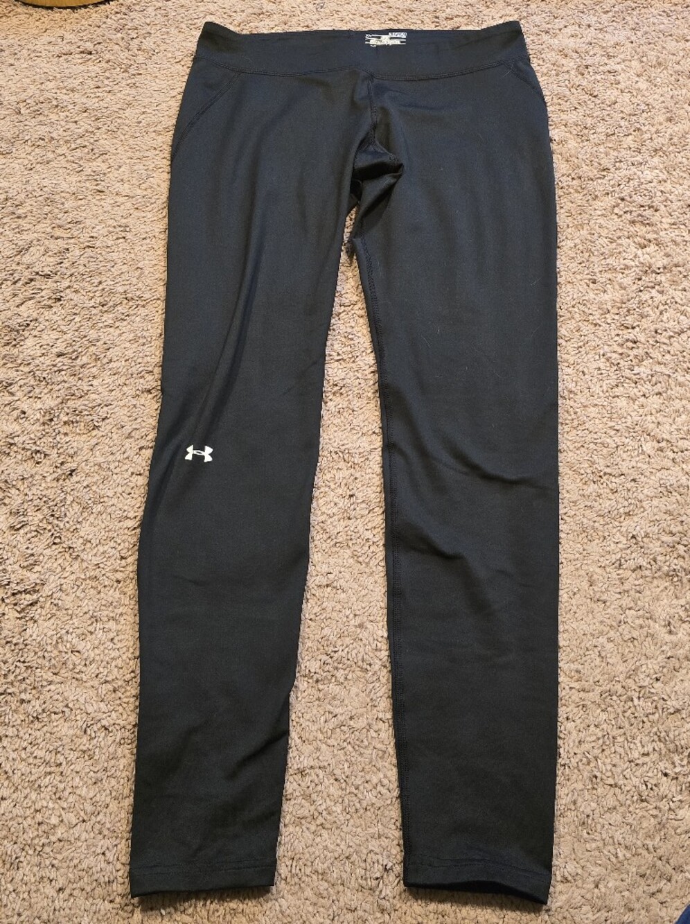Under Armour Women's Performance Black Fitted Cold Gear Leggings Size medium